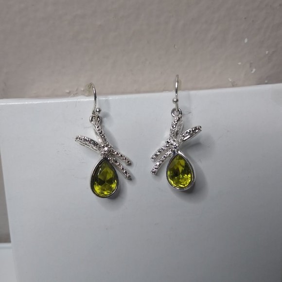 Vintage Green NRT Dangle Earrings - Picture 2 of 15